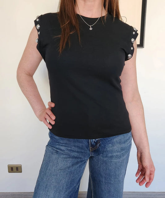 Polera de mujer con aplicaciones plateadas — Negro y amarillo mantequilla
